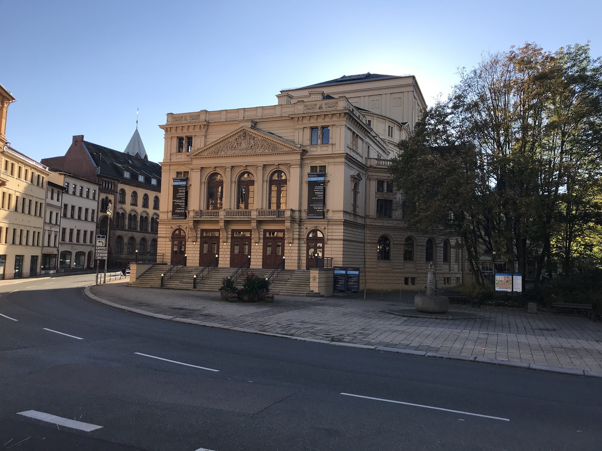 Altenburger Landestheater – Umgebung und Alternative zum Hotel